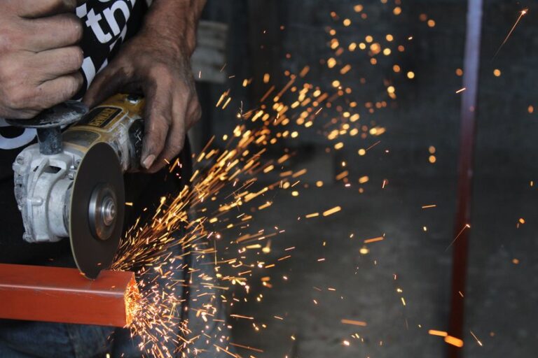 cutting metal with grinder